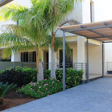 Luxury In + Pool Costa Adeje (Tenerife)