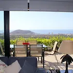 Luxury In + Pool Villa Costa Adeje (Tenerife)