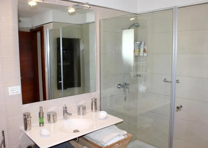 Luxury In + Pool Вілла *