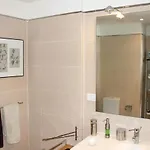 别墅 Luxury In + Pool 阿德耶
